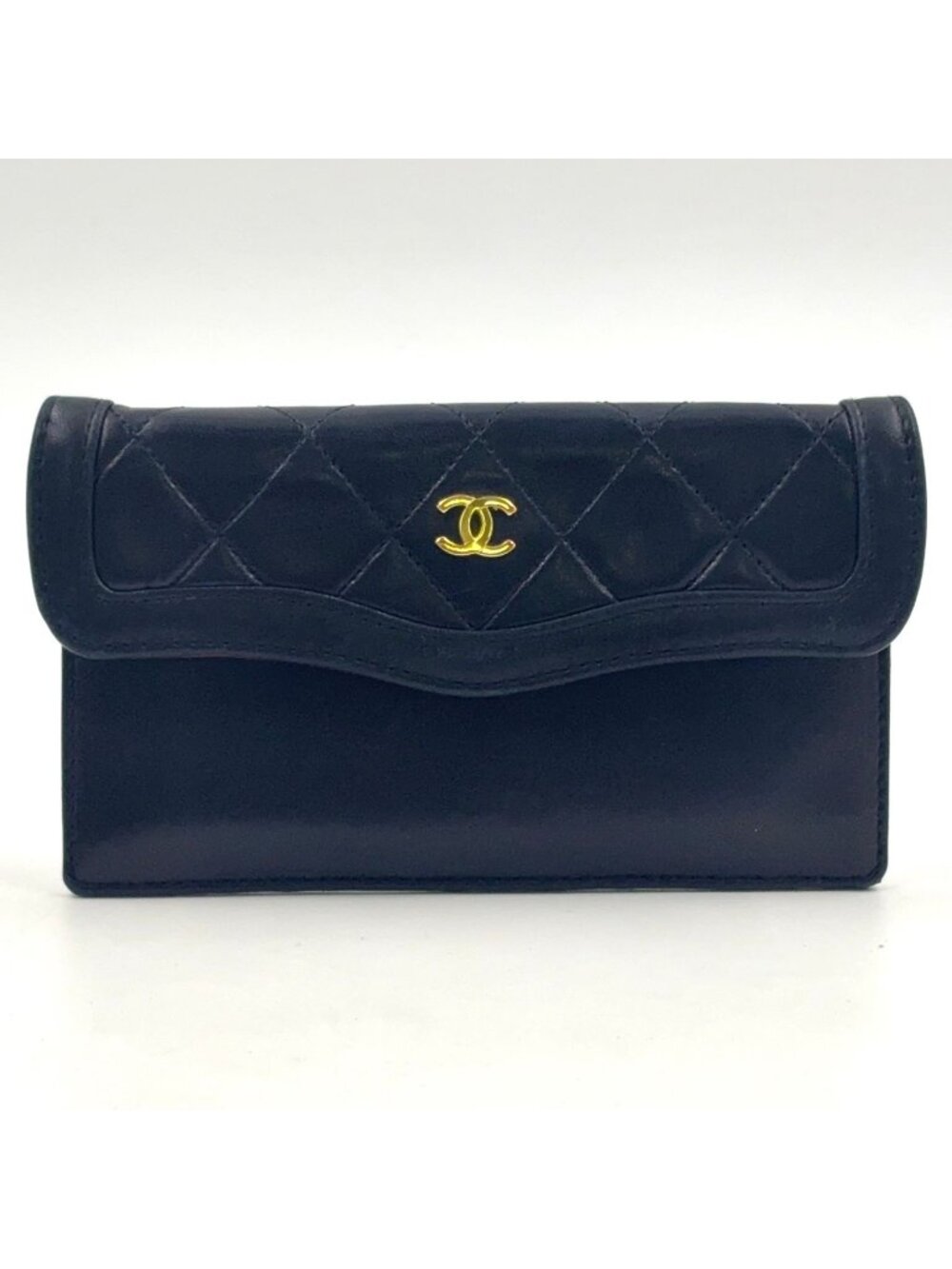Chanel Quilted Shoulder Bag Lambskin Black Pouch Gold